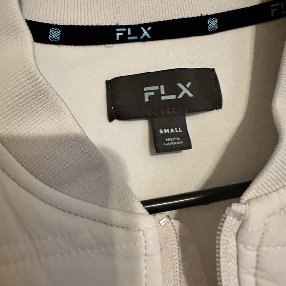 White Quilted Vest for Layering - Picture 3 of 3